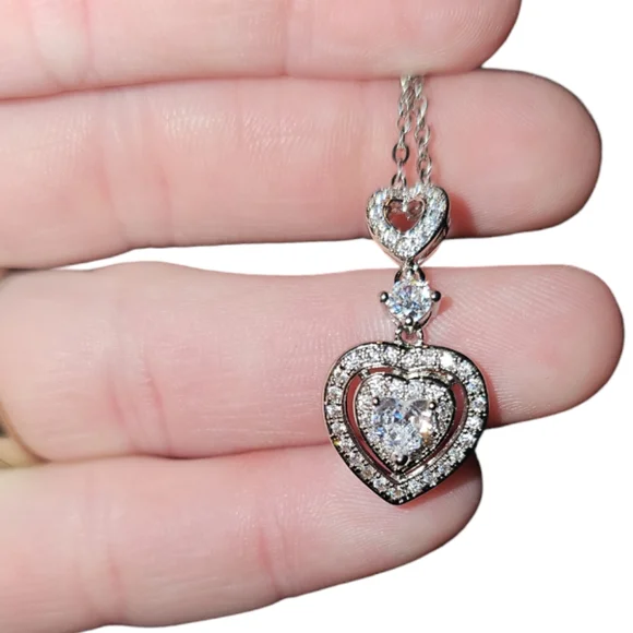 Sliver heart diamond necklace - Picture 3 of 4
